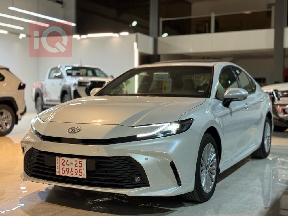 تۆیۆتا کامری